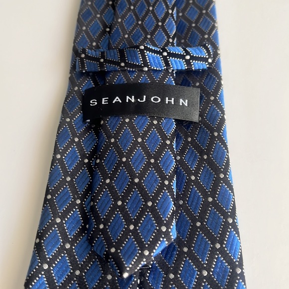 Sean John Blue, Black & White Silk Tie - Picture 4 of 6